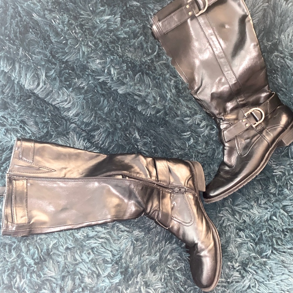 Size 10 women’s Aerosoles knee high boots